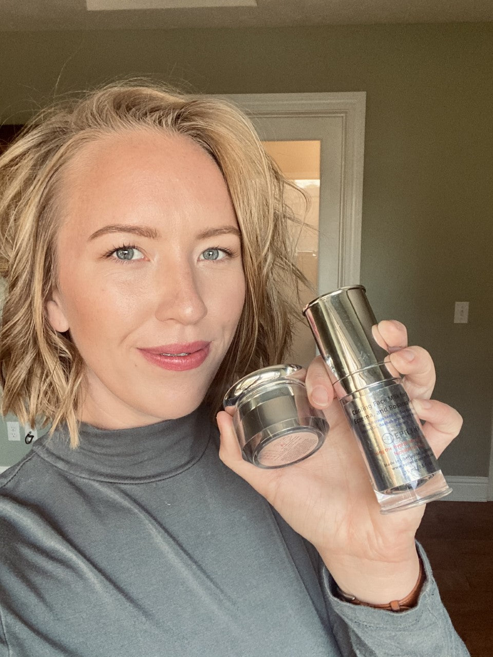 Lightweight Face Moisturizer for Sensitive & Dry Skin – Calming & Hydrating